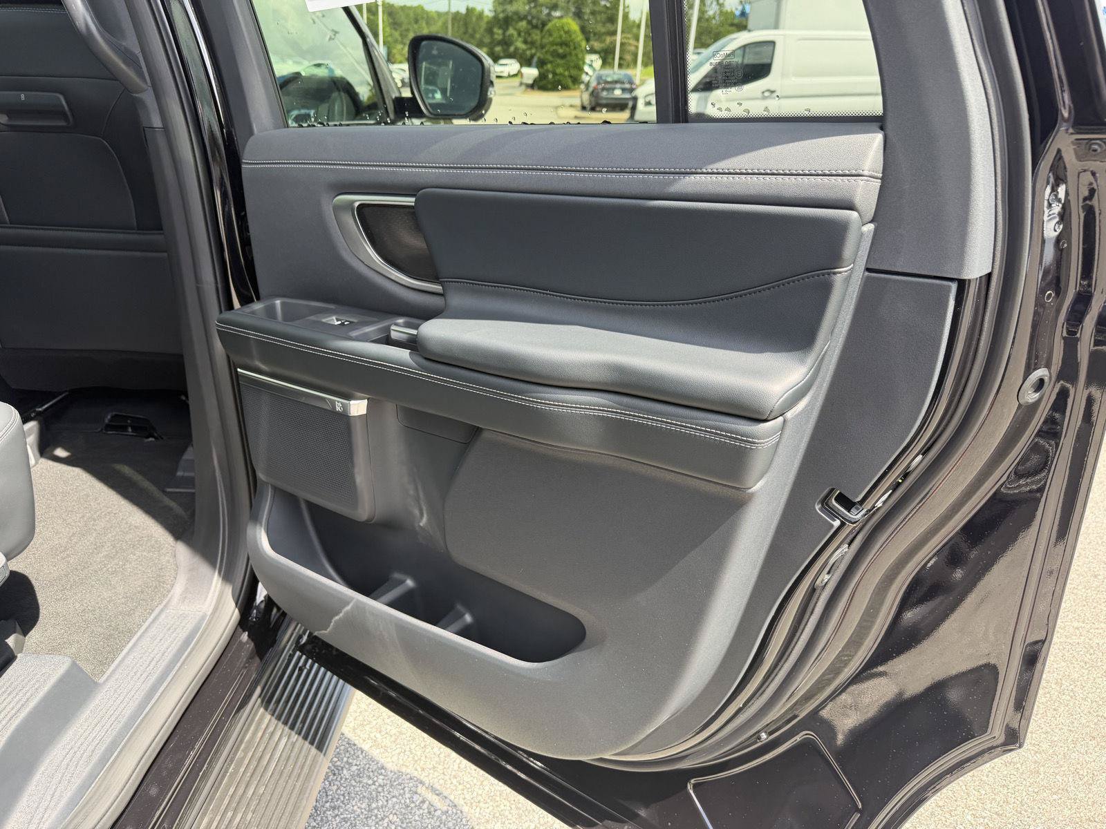New 2026 Ford Expedition Max Platinum w/ Stealth Appearance Package AWD/4WD image 40