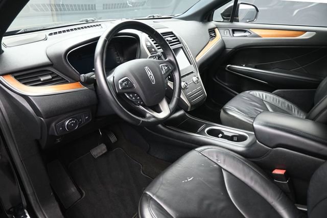 Used 2019 Lincoln MKC Reserve FWD image 19