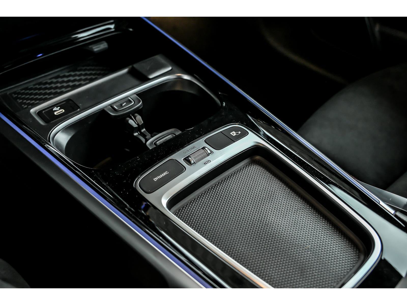 New 2026 Mercedes-Benz GLB 35 AMG 4MATIC image 17
