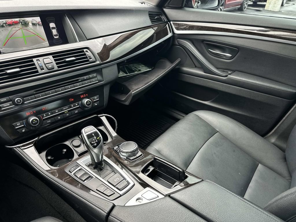 Used 2016 BMW 535i xDrive Sedan image 35