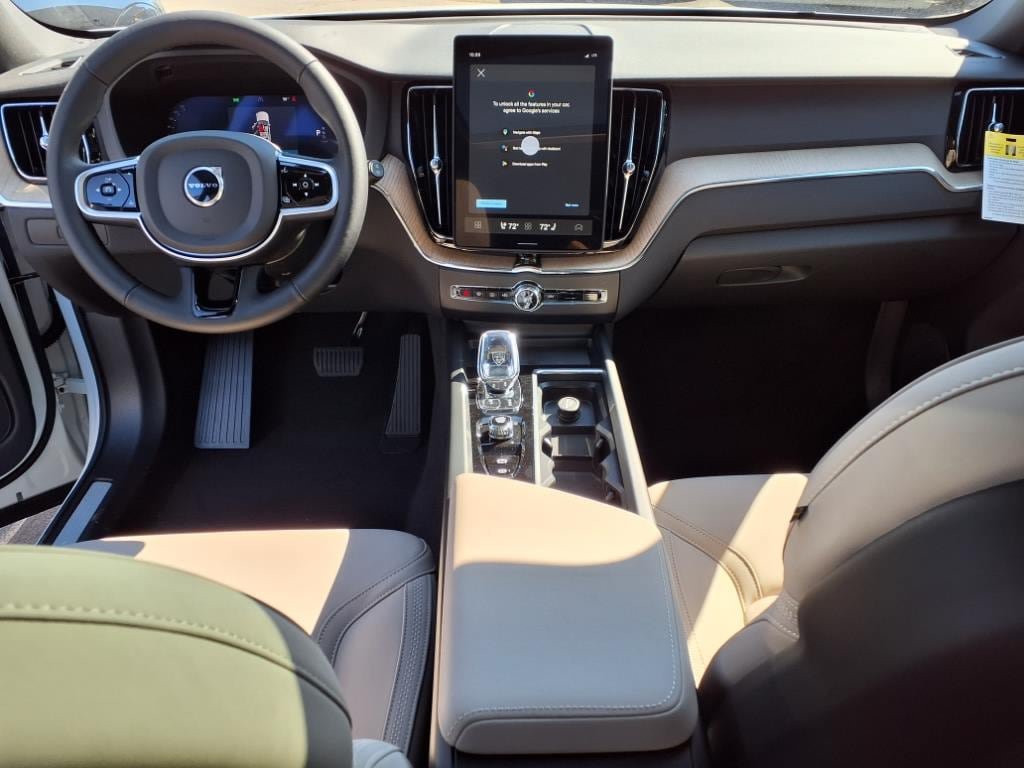 New 2026 Volvo XC60 B5 Plus w/ Protection Package Premier AWD/4WD image 8