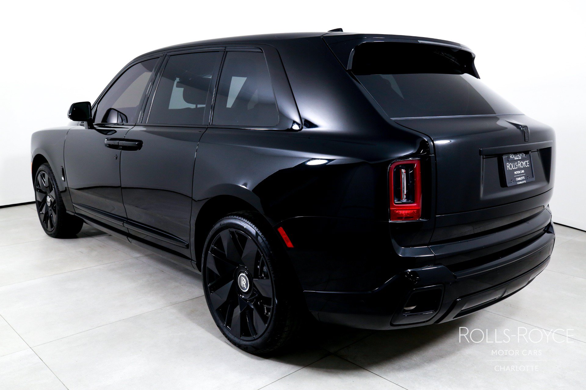 Used 2026 Rolls-Royce Cullinan AWD/4WD image 8