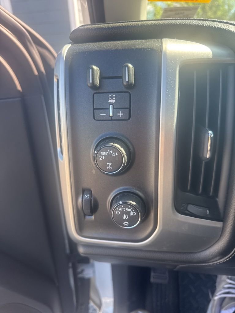 Used 2018 GMC Sierra 1500 SLE w/ SLE Value Package AWD/4WD image 18