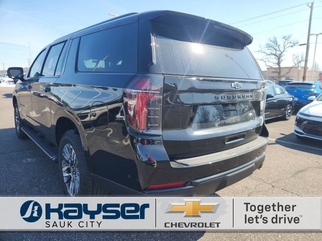 Used 2025 Chevrolet Suburban Z71 image 4