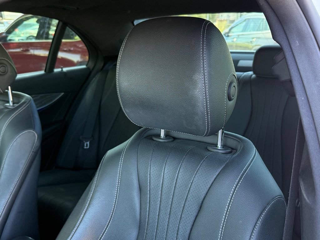 Used 2021 Mercedes-Benz E 350 Sedan image 3