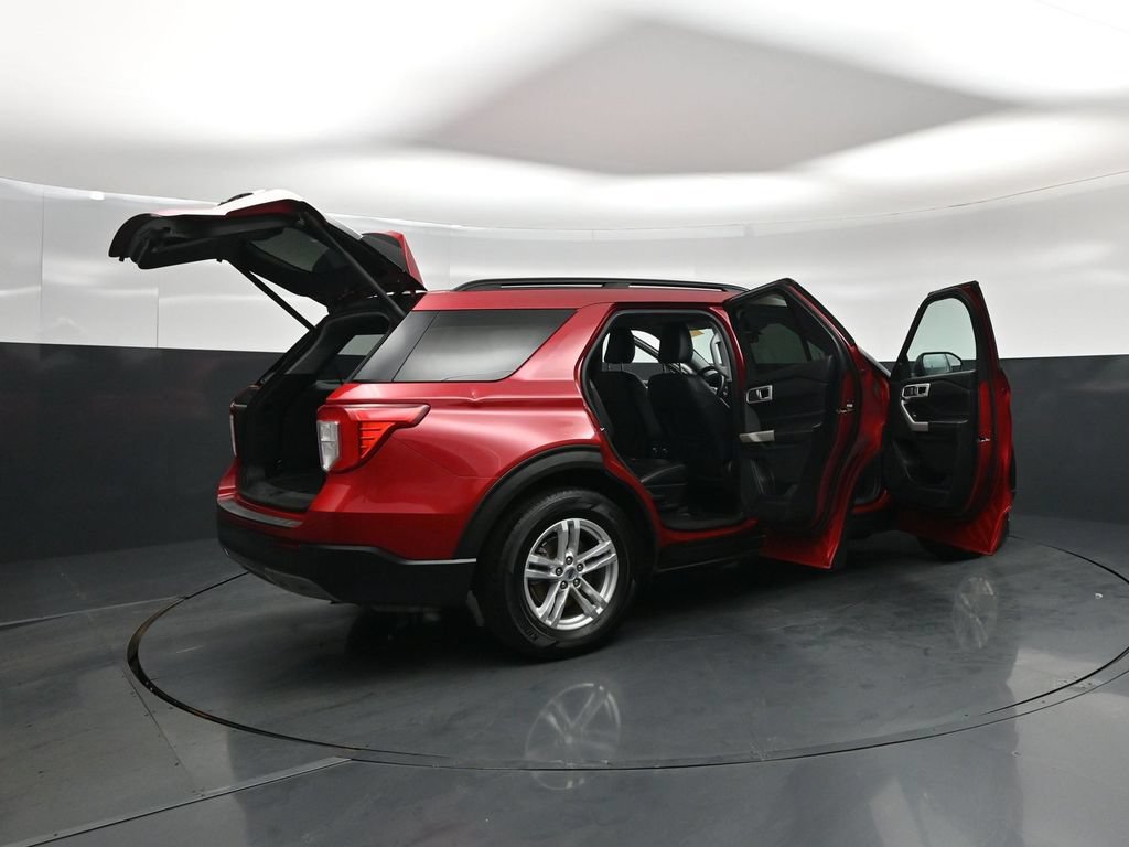 Used 2021 Ford Explorer XLT w/ Equipment Group 202A RWD image 5