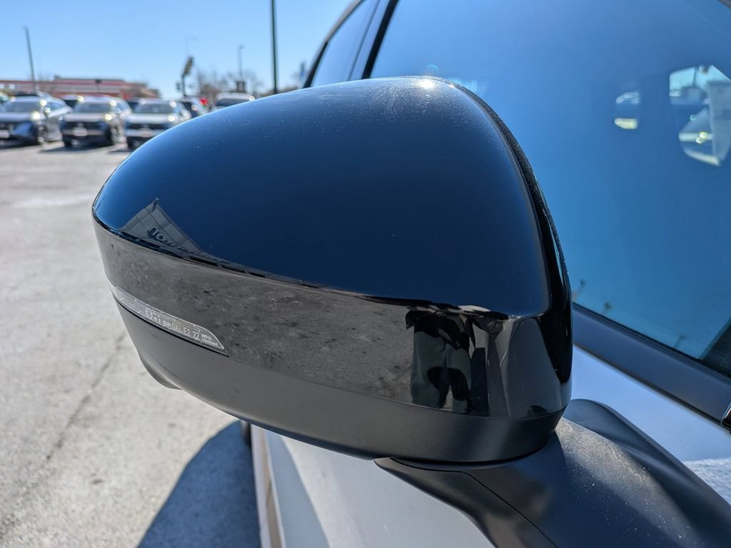 New 2026 Nissan Kicks SR w/ Cold Weather Package FWD image 12
