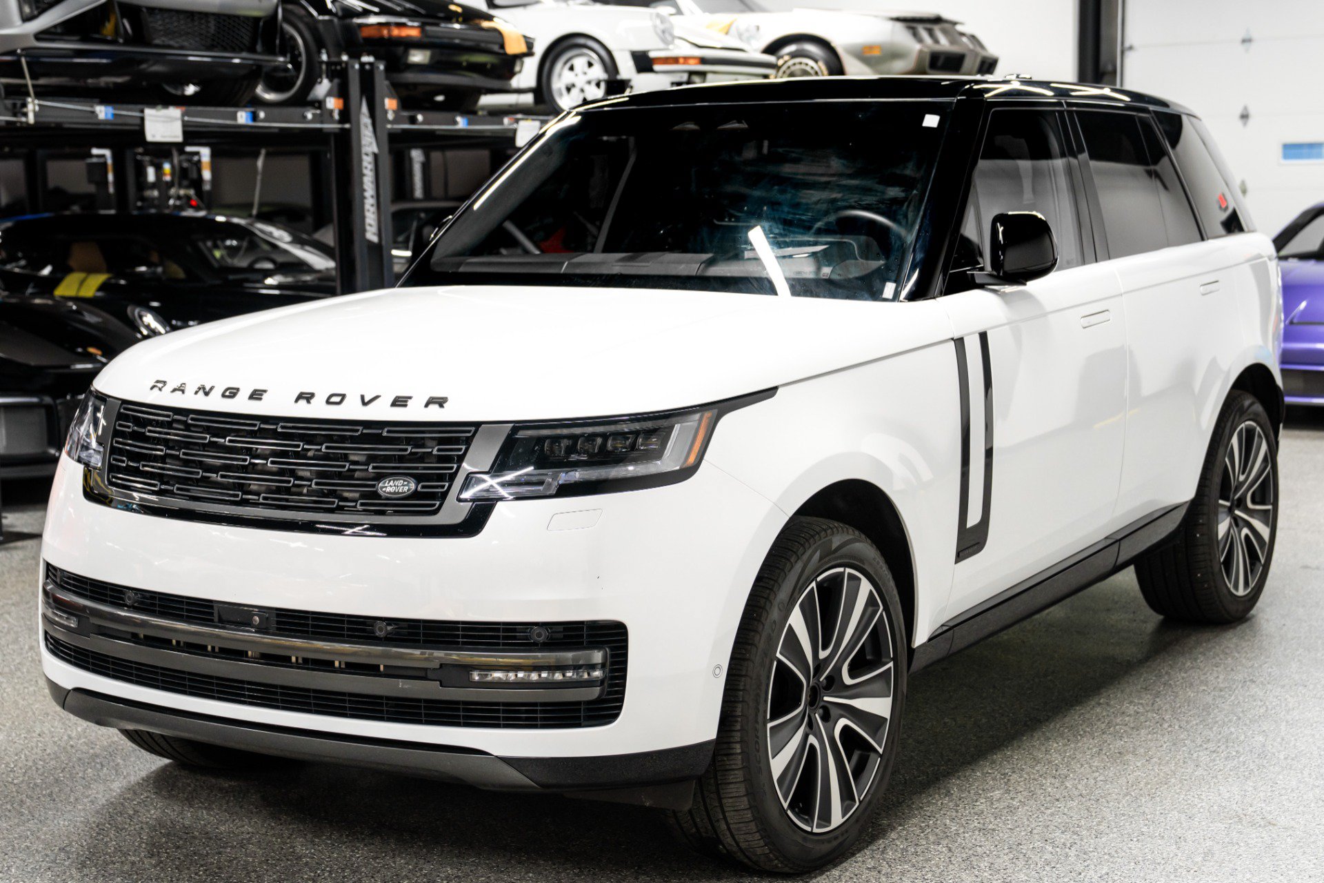 Used 2024 Land Rover Range Rover Autobiography AWD/4WD image 5
