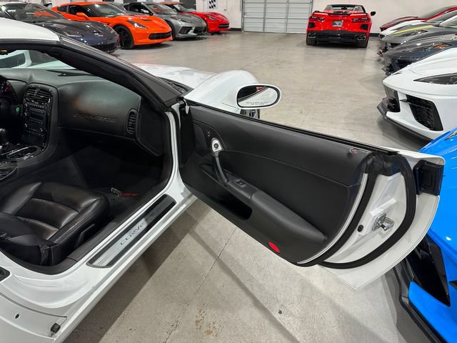 Used 2009 Chevrolet Corvette Coupe RWD image 16