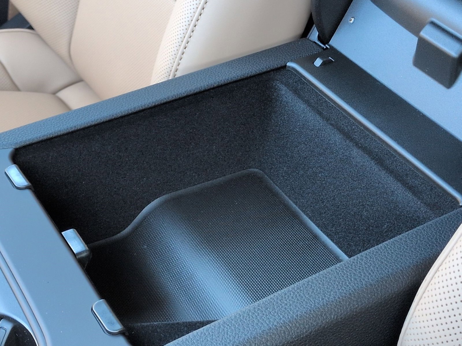 New 2026 Porsche Cayenne Coupe image 12