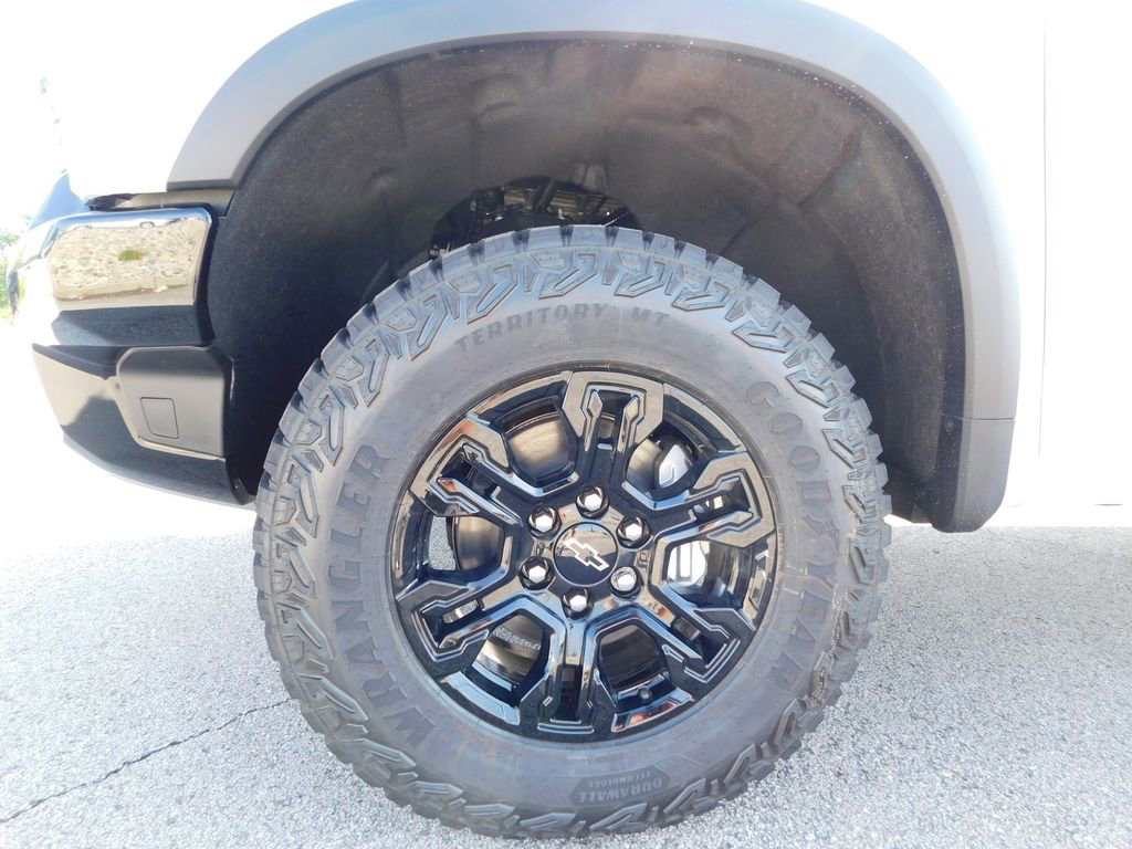 New 2026 Chevrolet Silverado 1500 ZR2 AWD/4WD image 15