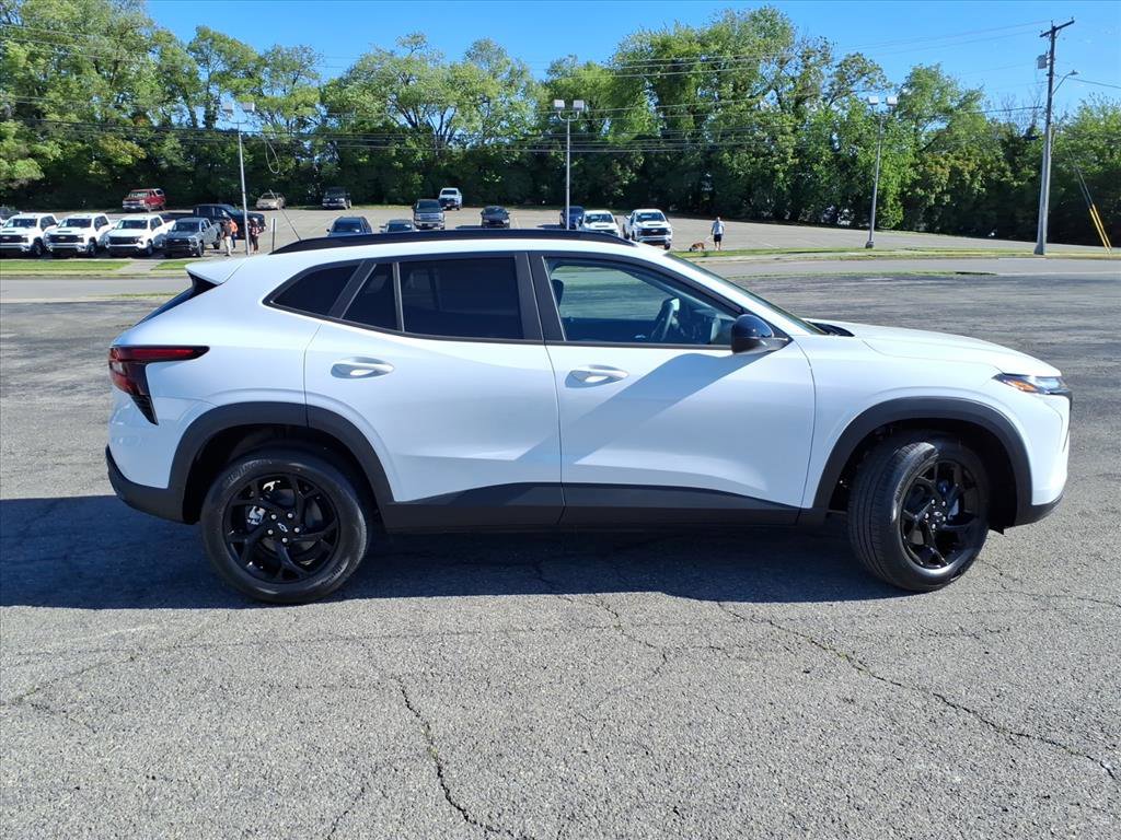 New 2026 Chevrolet Trax LT FWD image 3