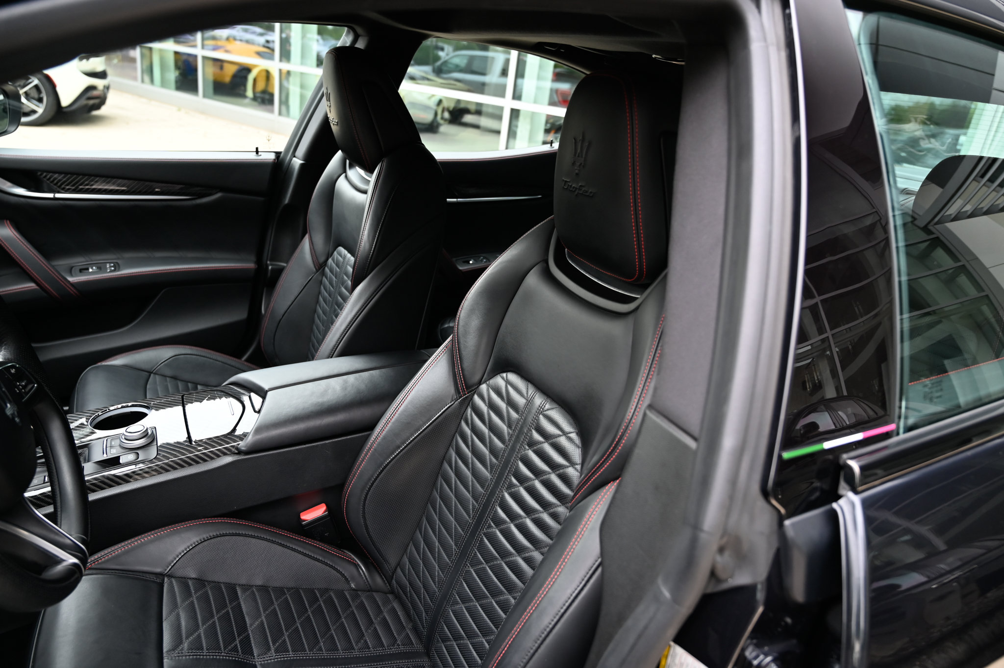 Used 2021 Maserati Ghibli Trofeo RWD image 18