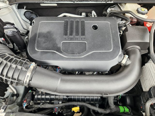 Used 2024 Chevrolet Blazer LT FWD image 32