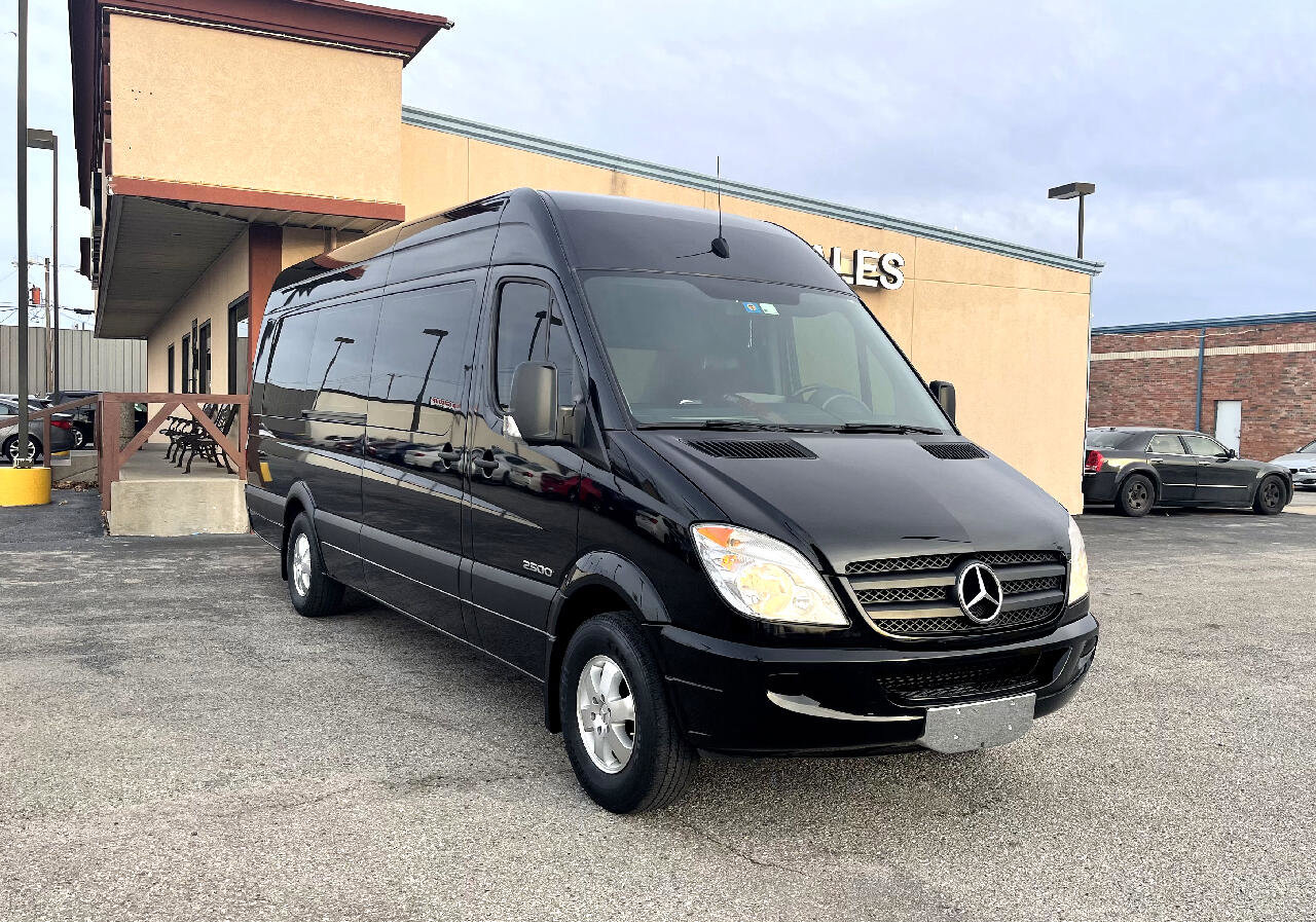 Used 2009 Dodge Sprinter 2500 image 4