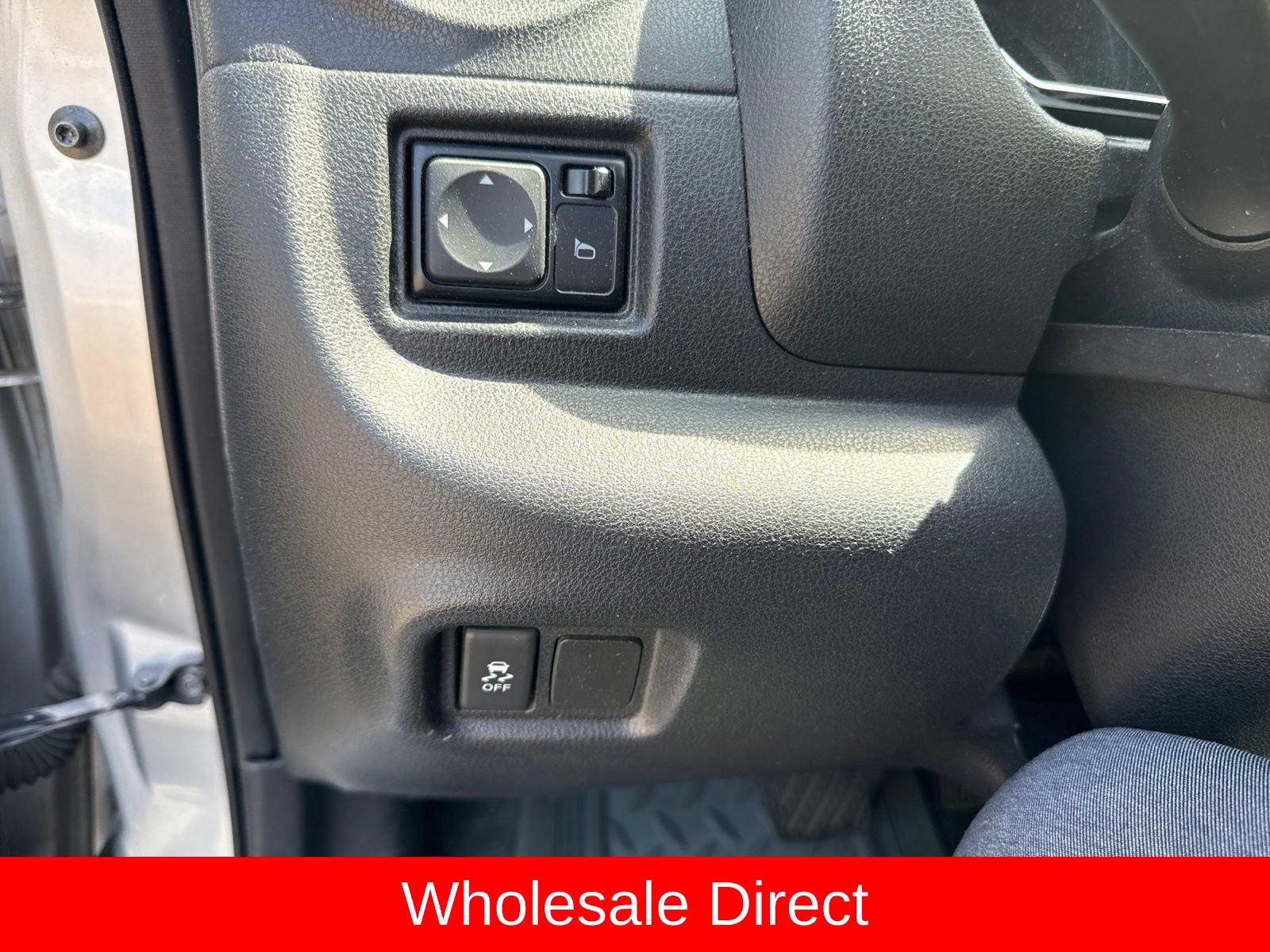 Used 2014 Nissan Versa Note SV FWD image 15