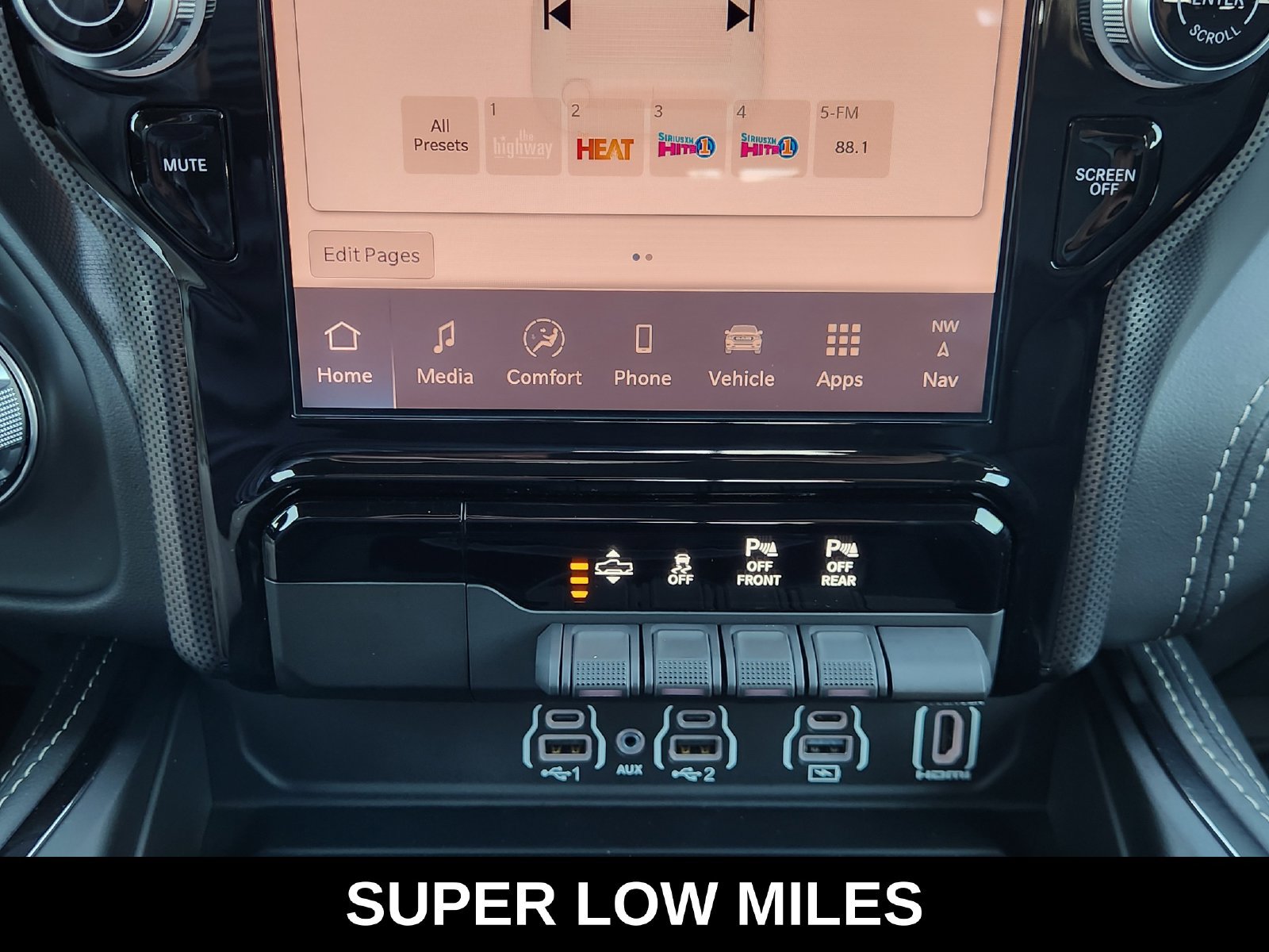 Used 2025 RAM 1500 Limited w/ Body Color Bumper Group AWD/4WD image 23