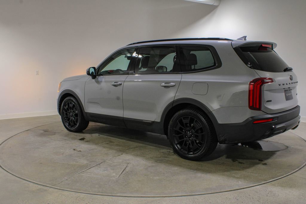 Used 2021 Kia Telluride SX w/ Nightfall Edition Package image 3