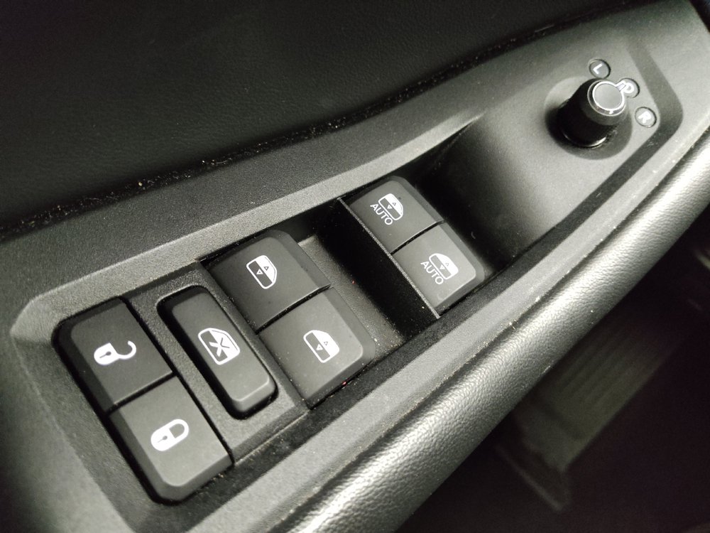 Used 2023 Jeep Grand Cherokee L Limited AWD/4WD image 27