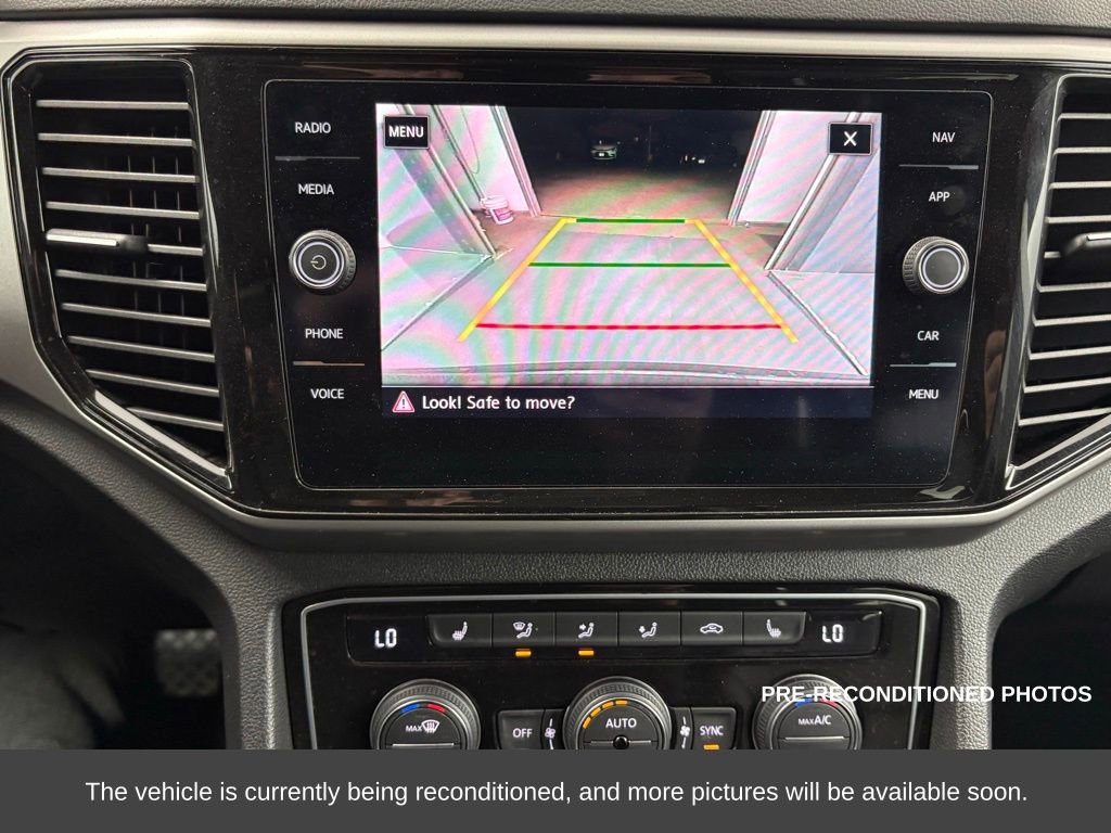 Used 2020 Volkswagen Atlas Cross Sport SEL image 17