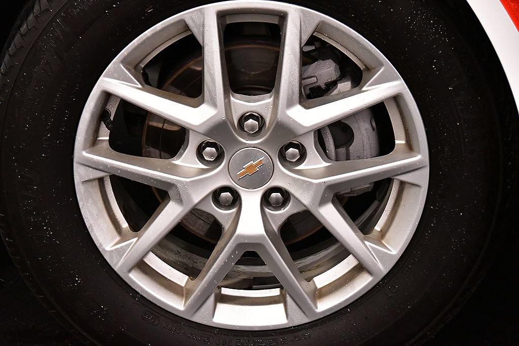 Used 2024 Chevrolet Equinox LT FWD image 9
