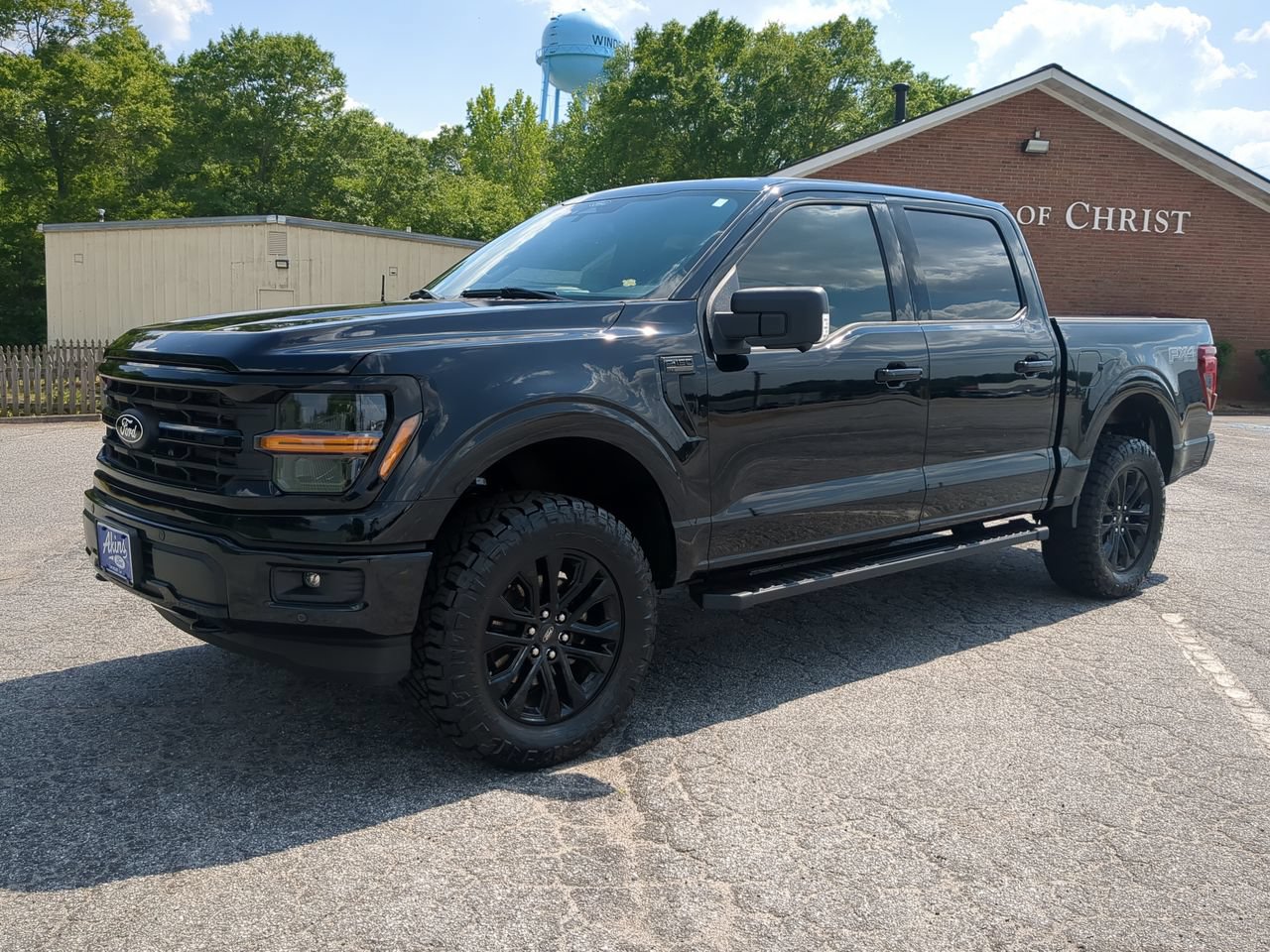 Certified 2025 Ford F150 XLT w/ Equipment Group 302A MID AWD/4WD image 6