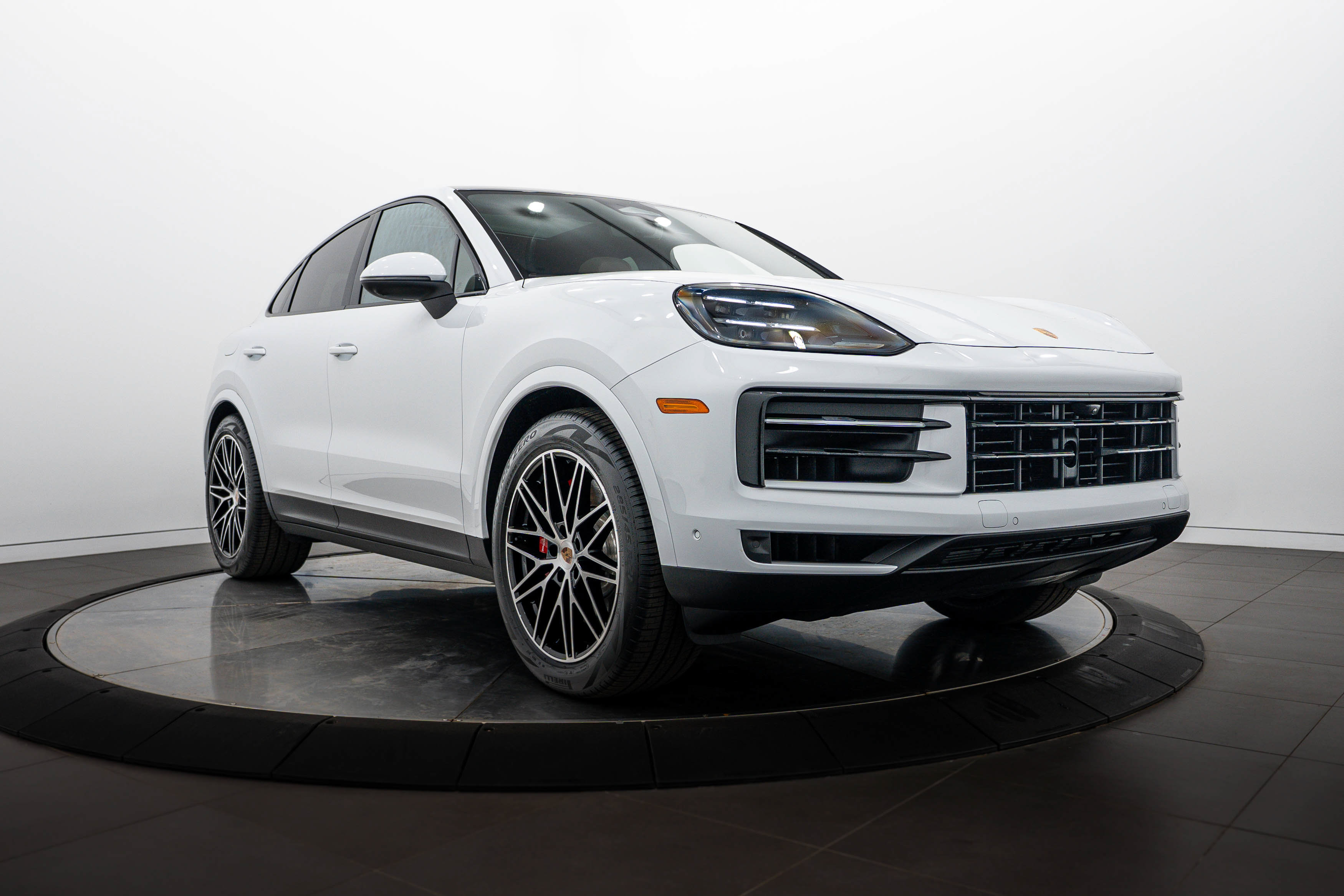 Certified 2026 Porsche Cayenne S AWD/4WD image 9