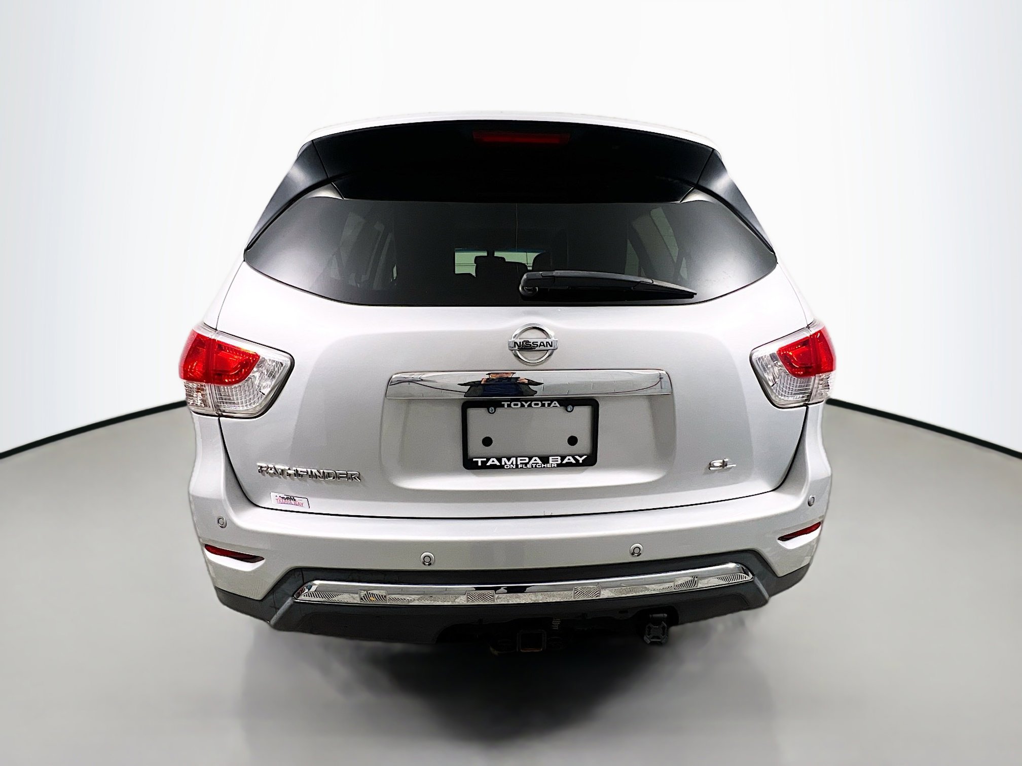 Used 2013 Nissan Pathfinder SL w/ SL Premium Pkg image 6