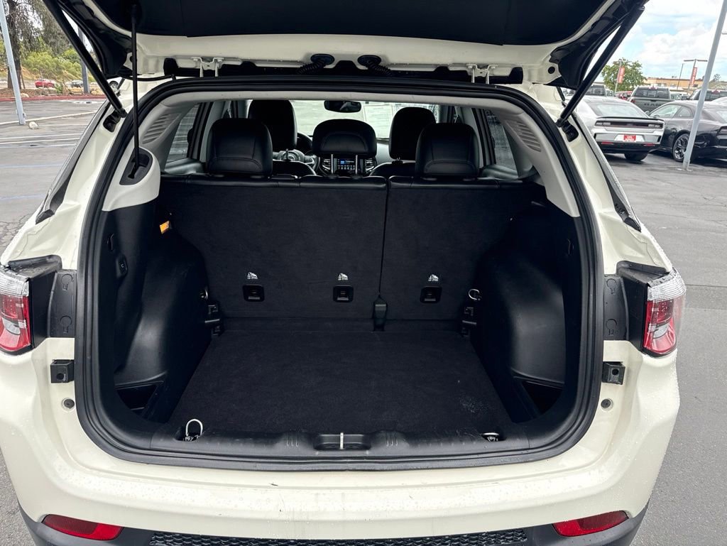 Certified 2019 Jeep Compass Latitude FWD image 7
