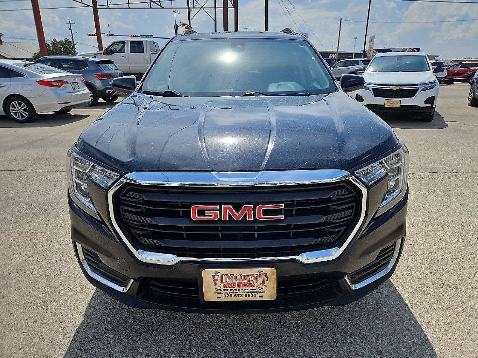Used 2023 GMC Terrain SLE w/ Driver Convenience Package FWD image 12
