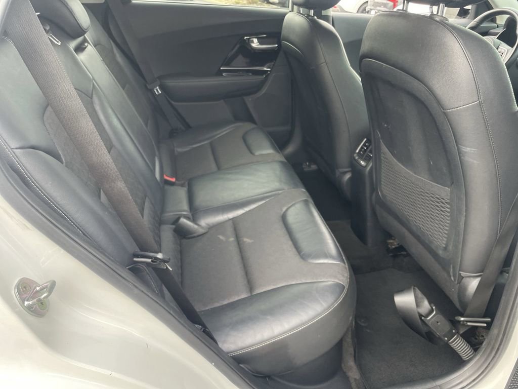 Used 2017 Kia Niro EX image 25