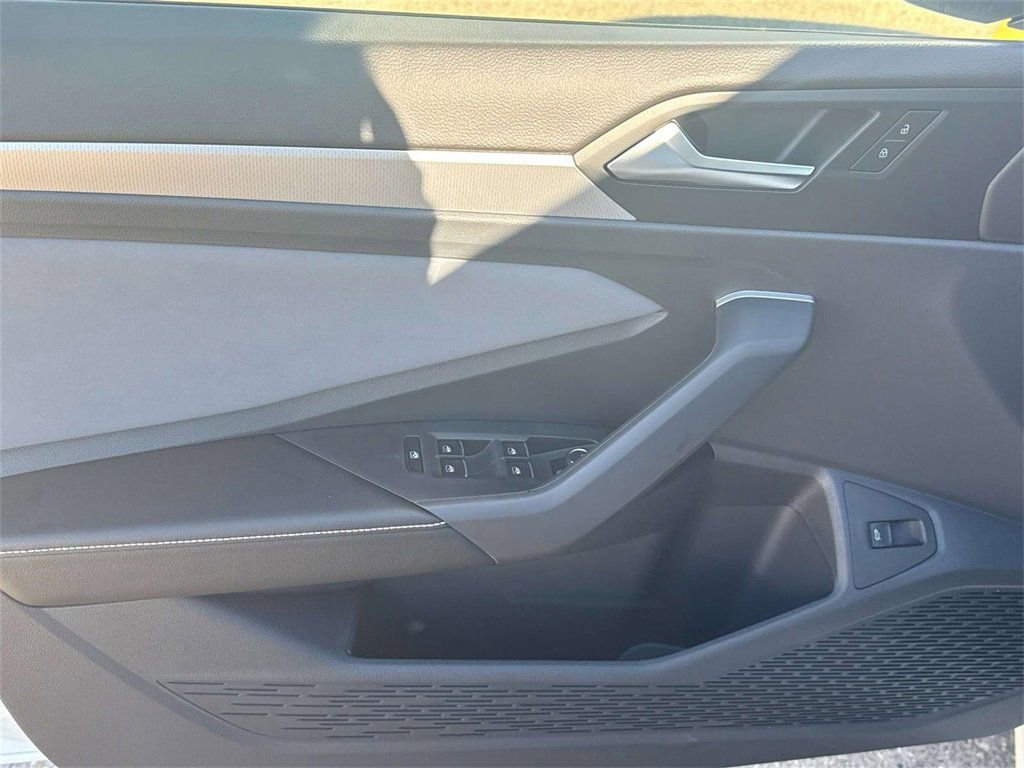 New 2026 Volkswagen Jetta SE image 15
