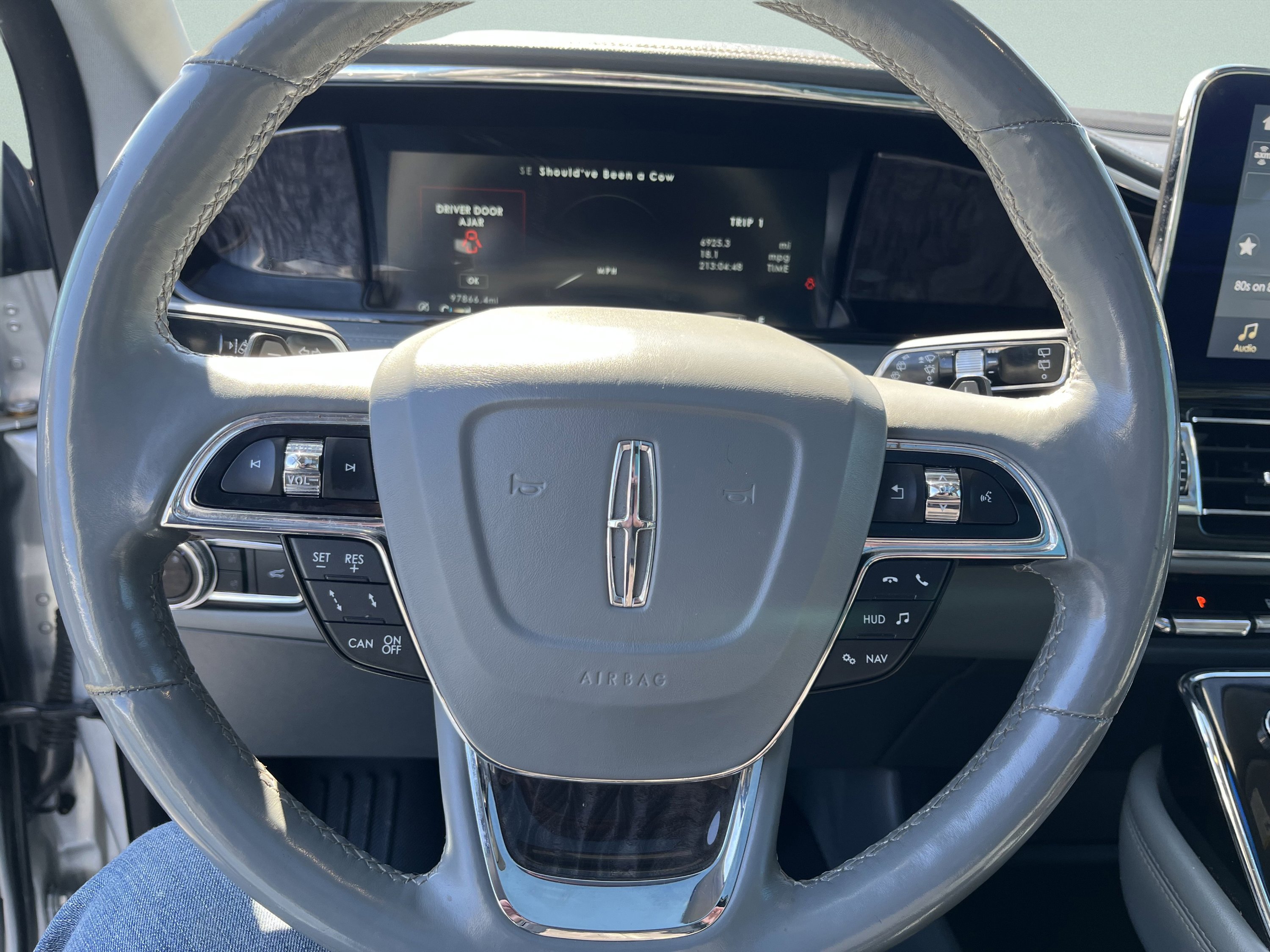Used 2019 Lincoln Navigator Reserve image 29