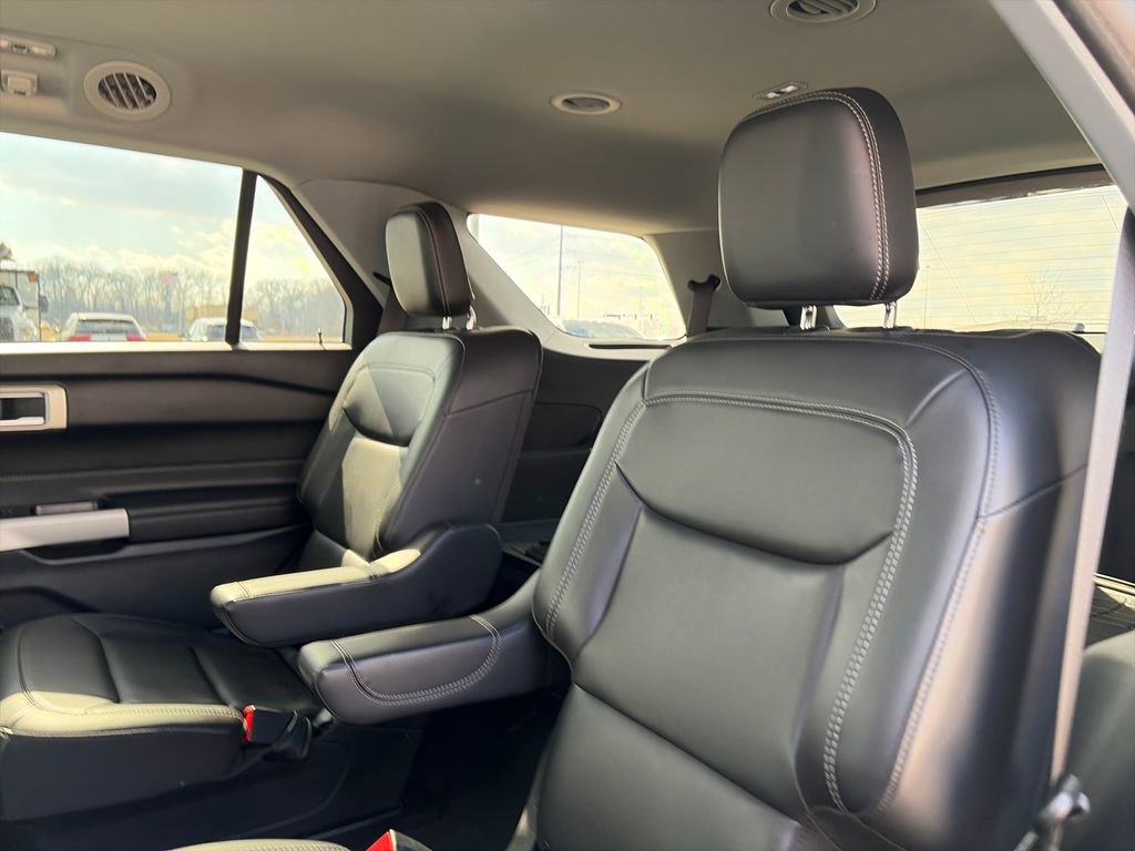 Used 2023 Ford Explorer XLT w/ Equipment Group 202A image 30