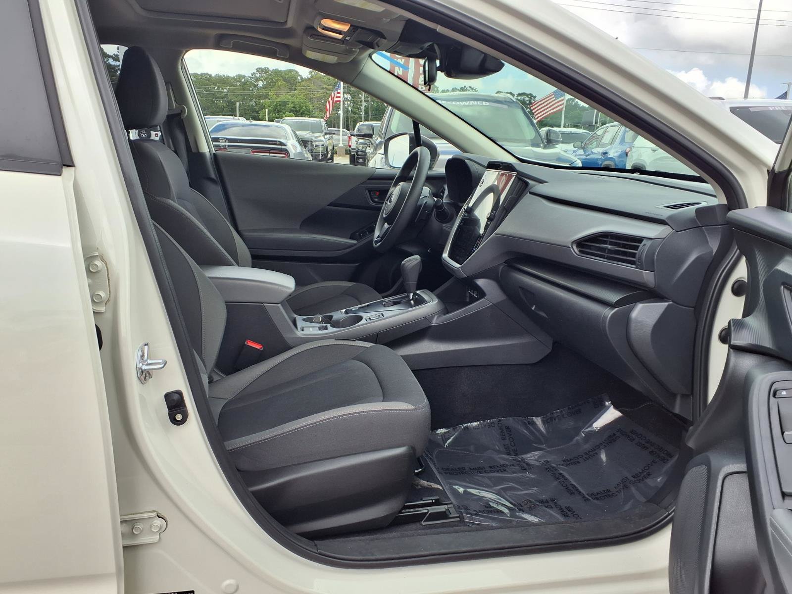 Used 2025 Subaru Crosstrek 2.5i Premium AWD/4WD image 7