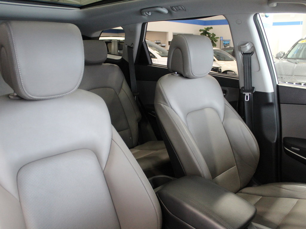 Used 2017 Hyundai Santa Fe Limited image 24