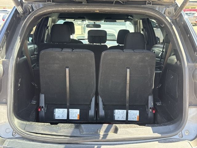 Used 2019 Ford Explorer XLT w/ Equipment Group 201A AWD/4WD image 32