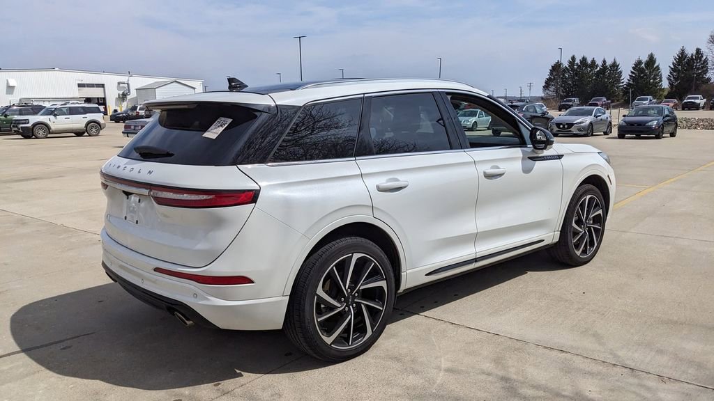 Used 2023 Lincoln Corsair Grand Touring w/ Equipment Group 301A image 3