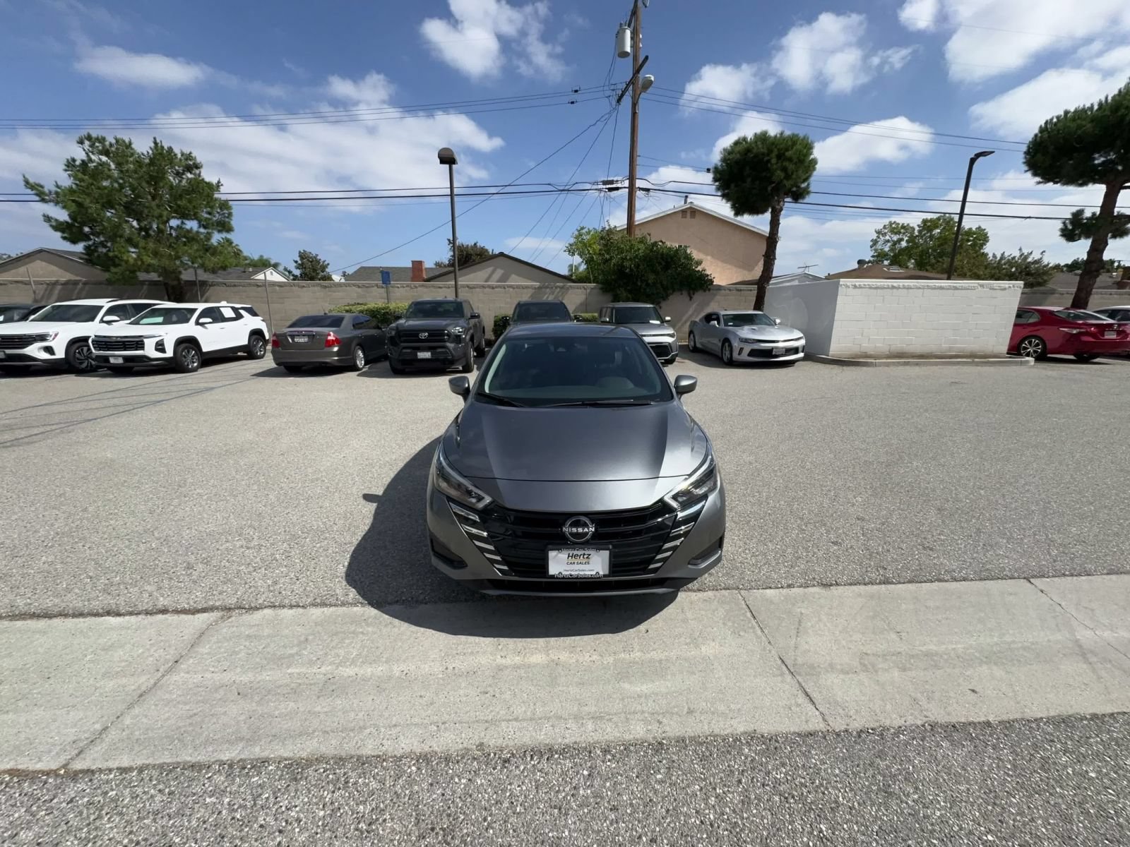 Used 2025 Nissan Versa SV FWD image 4