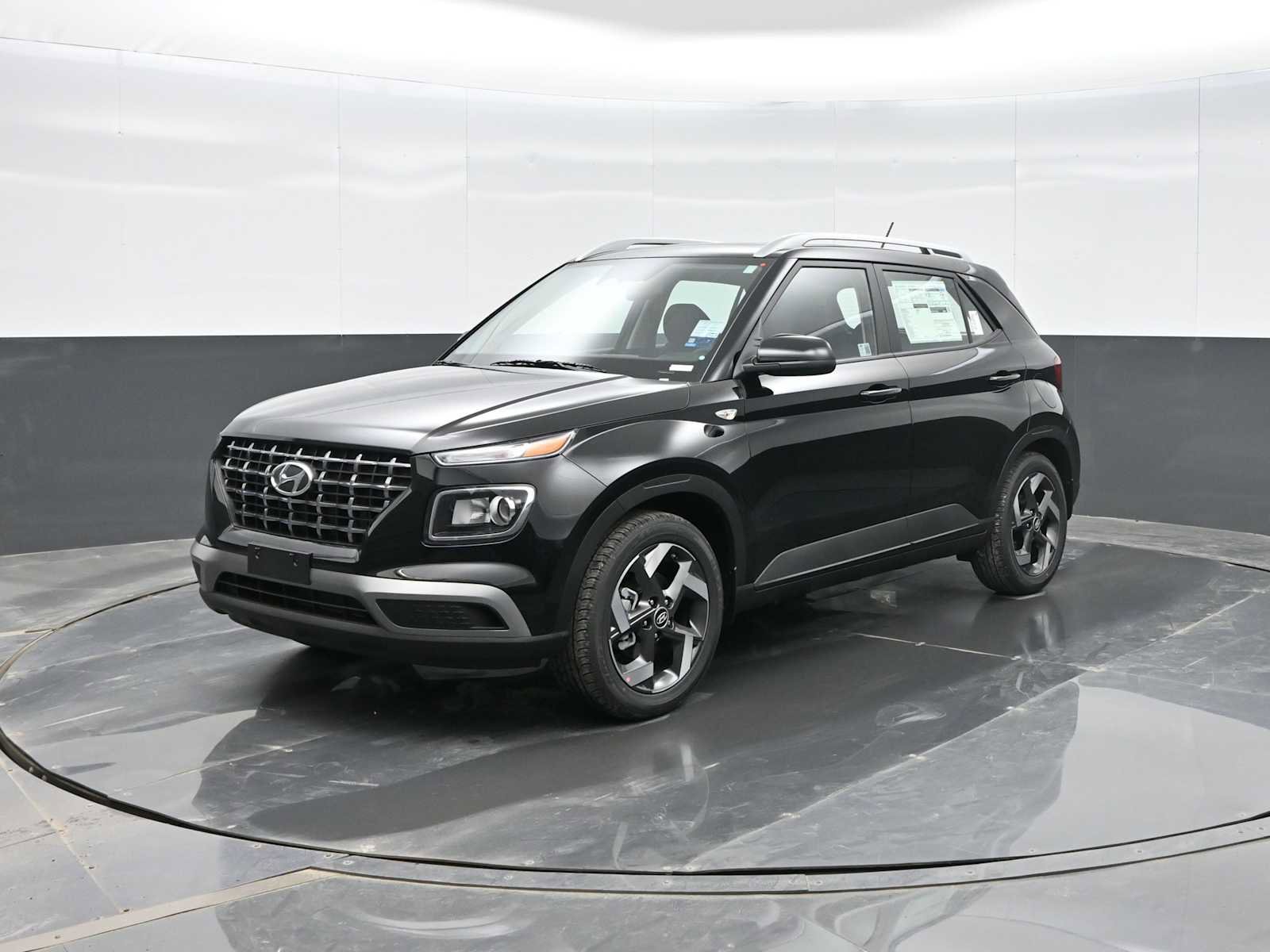 New 2025 Hyundai Venue SEL