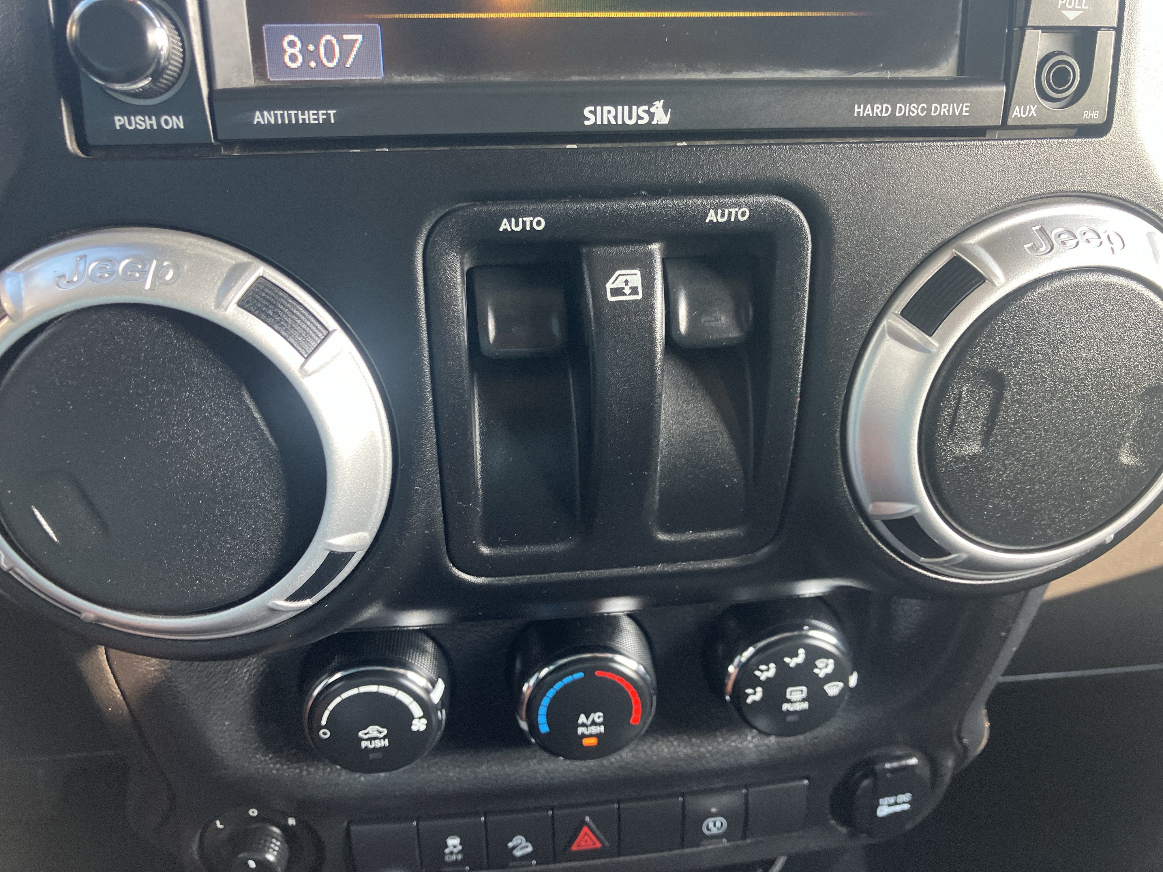 Used 2013 Jeep Wrangler Rubicon w/ Dual Top Group AWD/4WD image 20