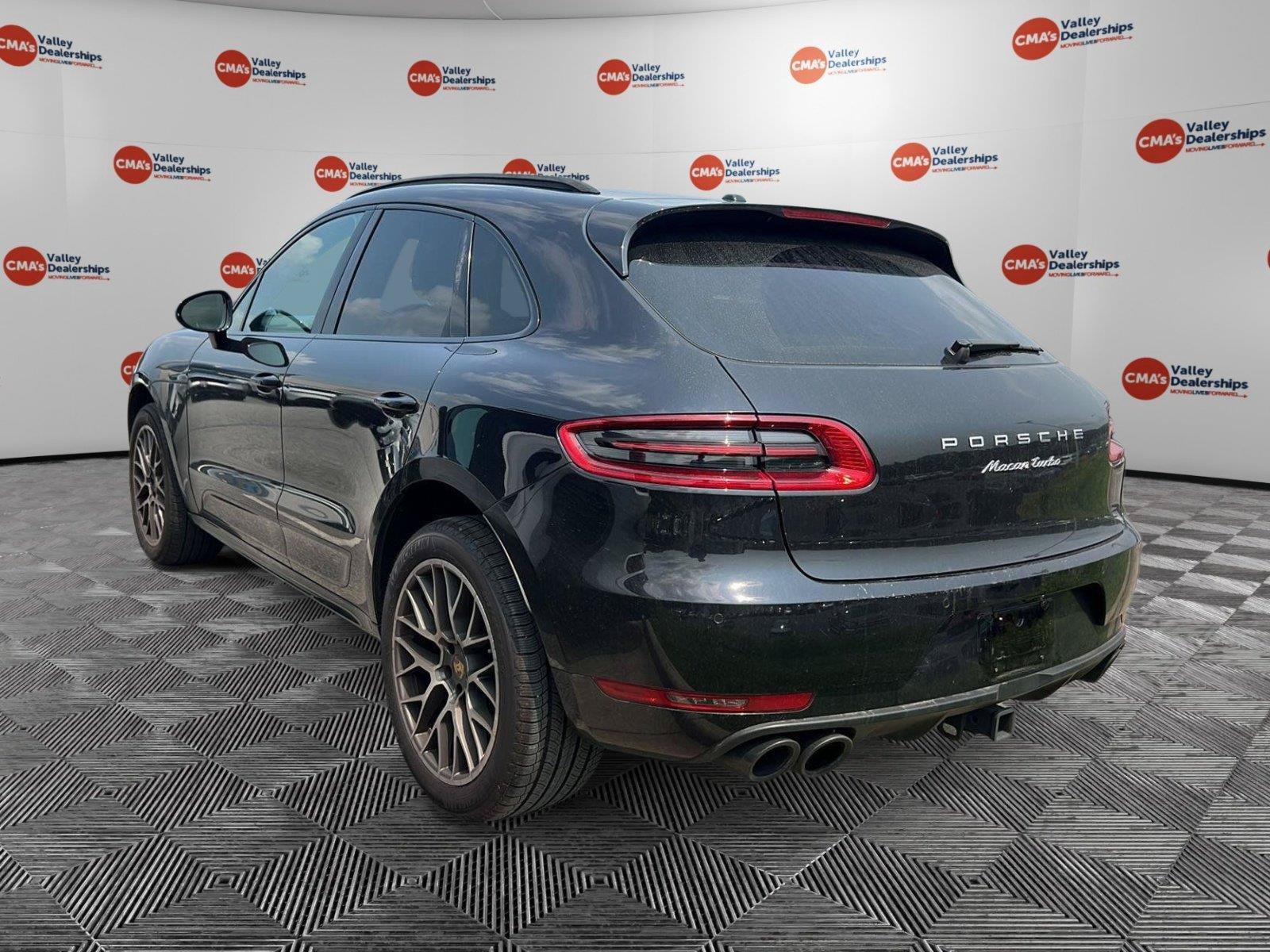 Used 2017 Porsche Macan Turbo AWD/4WD image 2