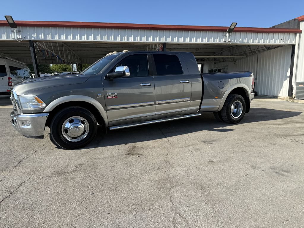 Used 2010 Dodge Ram 3500 Truck Laramie w/ Chrome Accents Group RWD image 6