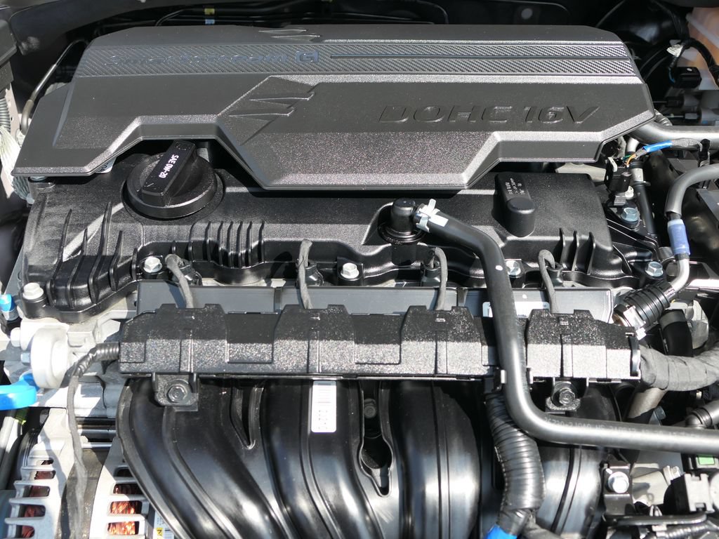 Certified 2025 Hyundai Elantra Sport w/ Cargo Package FWD image 28