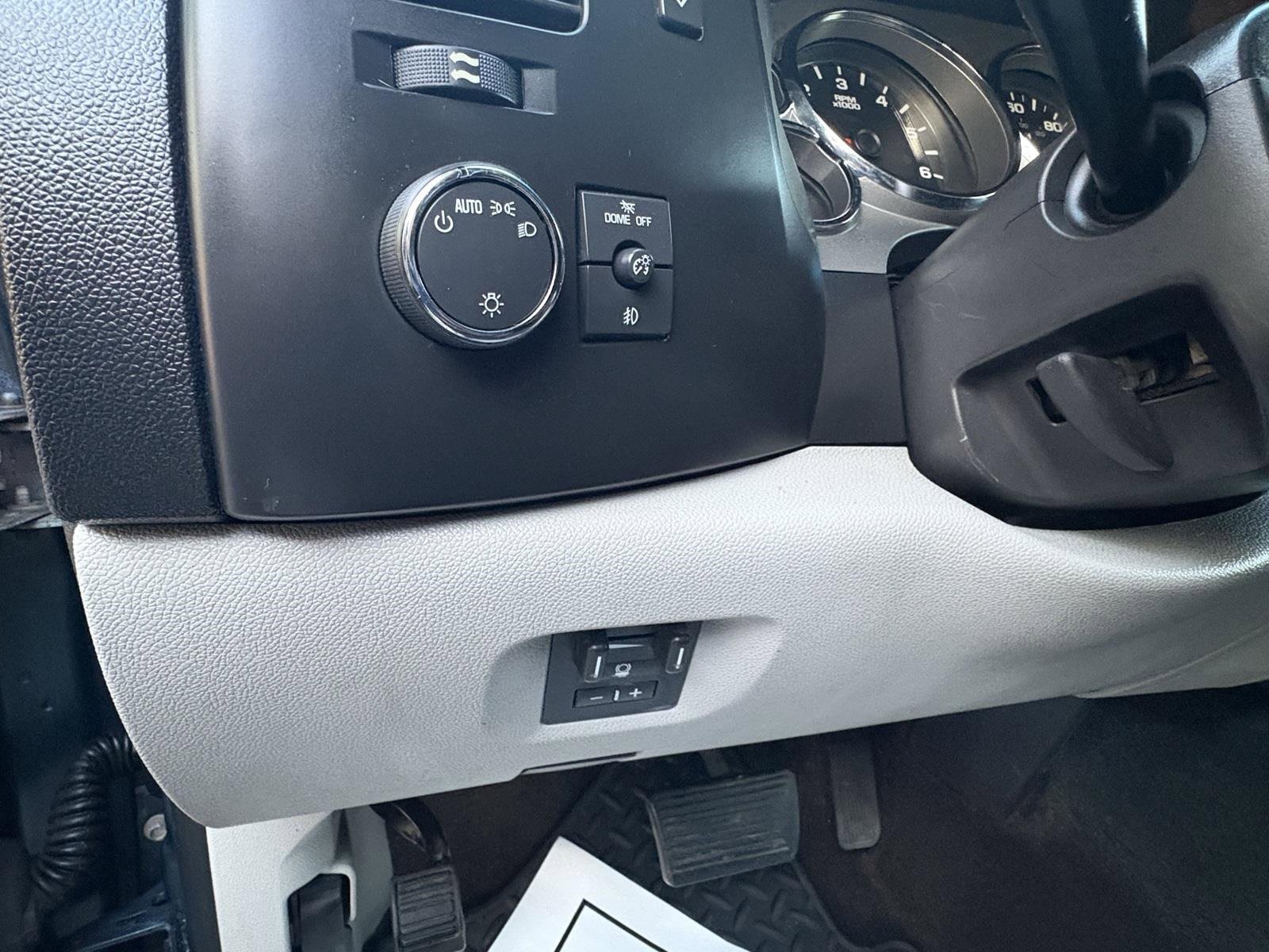 Used 2009 Chevrolet Silverado 1500 LT w/ Power Pack Plus image 19