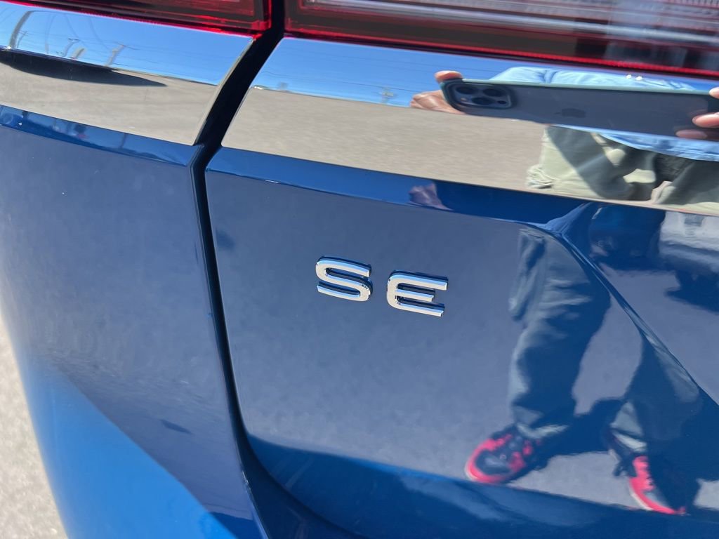 New 2026 Volkswagen Atlas SE image 9