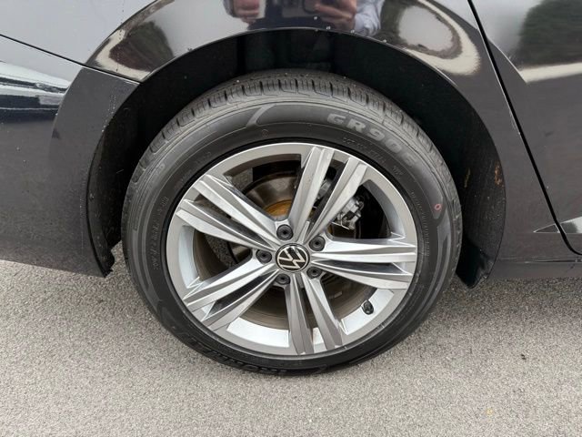 Used 2024 Volkswagen Jetta SE image 29