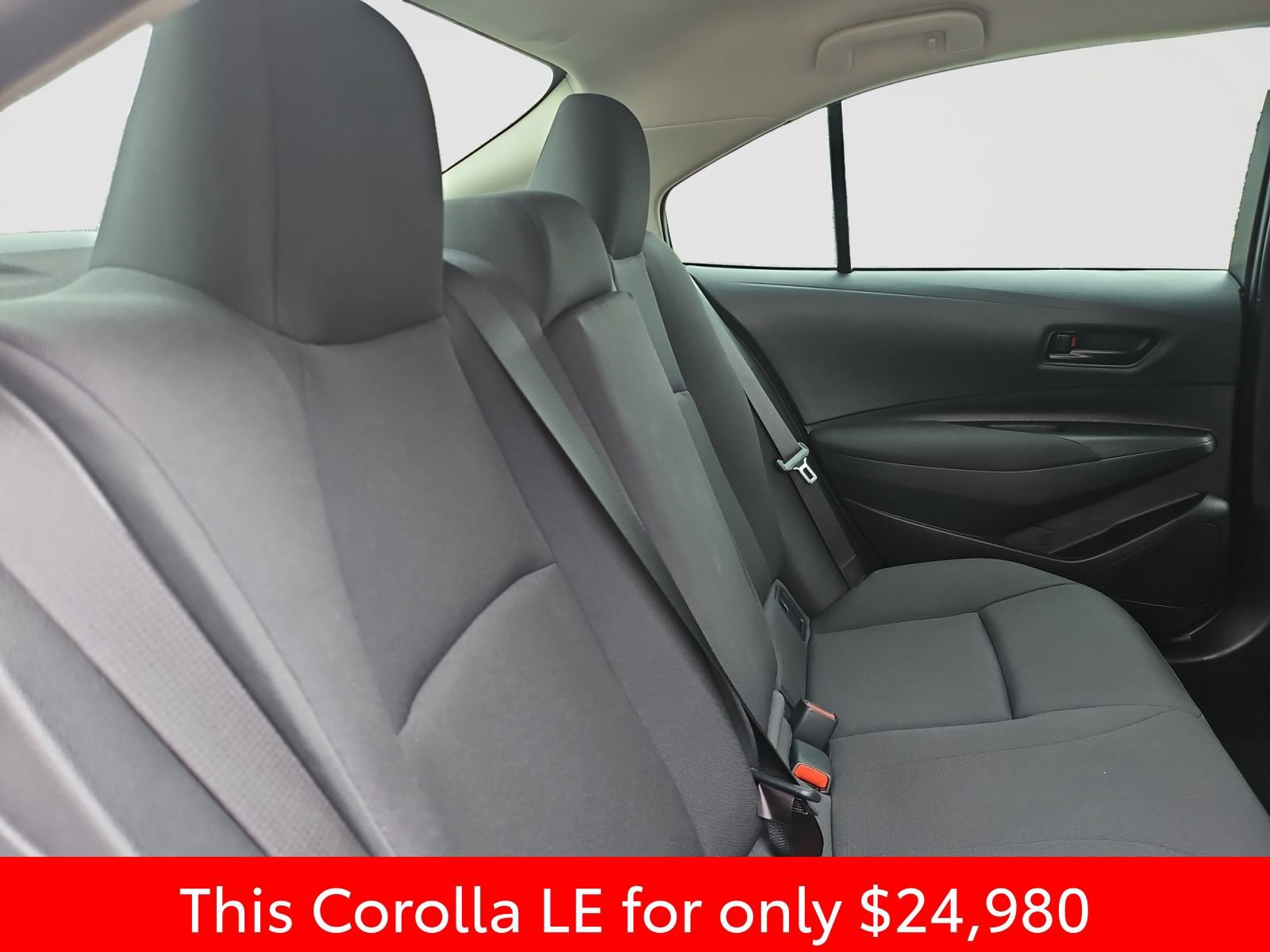 Used 2026 Toyota Corolla LE FWD image 45