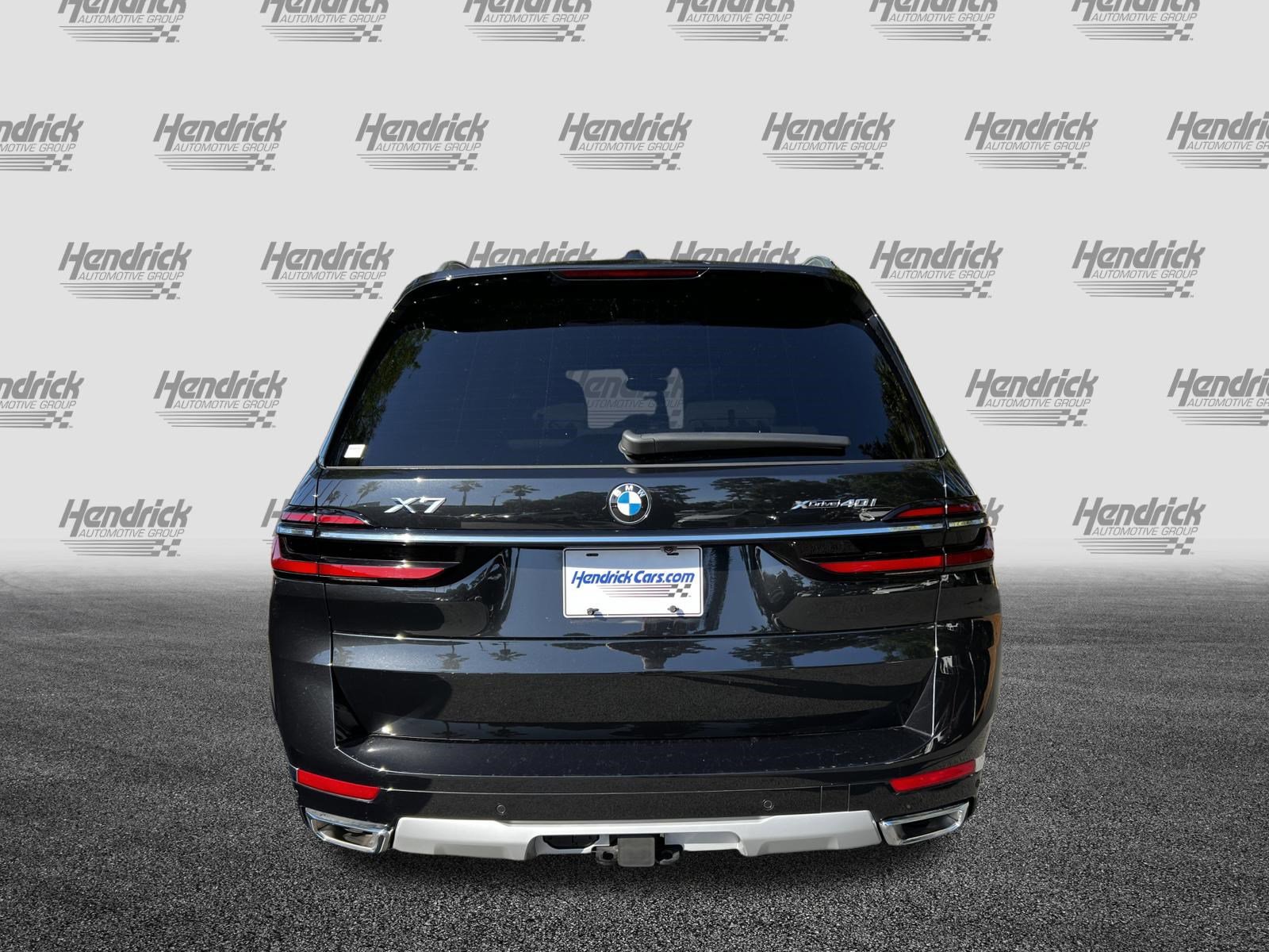 Used 2024 BMW X7 xDrive40i w/ Parking Assistance Package image 8