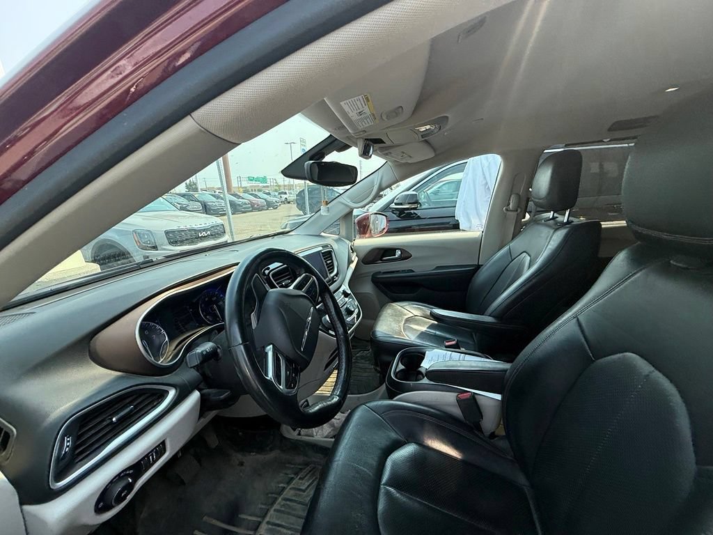 Certified 2019 Chrysler Pacifica Touring-L FWD image 22